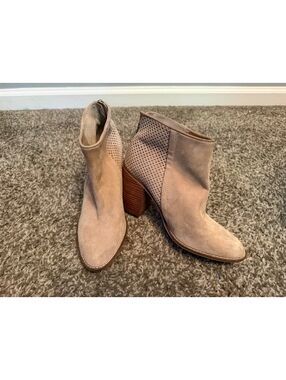 Steve Madden Replay Suede Boots Women’s 8